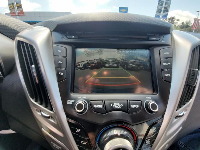 2014 Hyundai Veloster Base w/Black