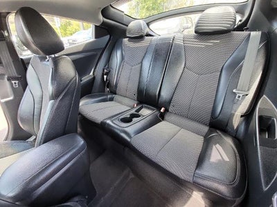 2014 Hyundai Veloster Base w/Black