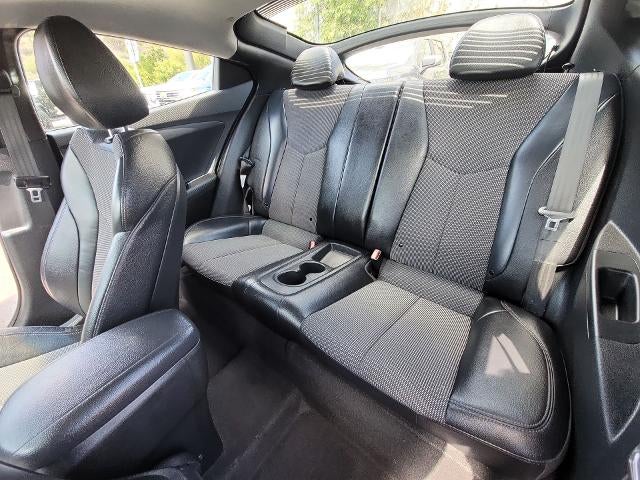 2014 Hyundai Veloster Base w/Black