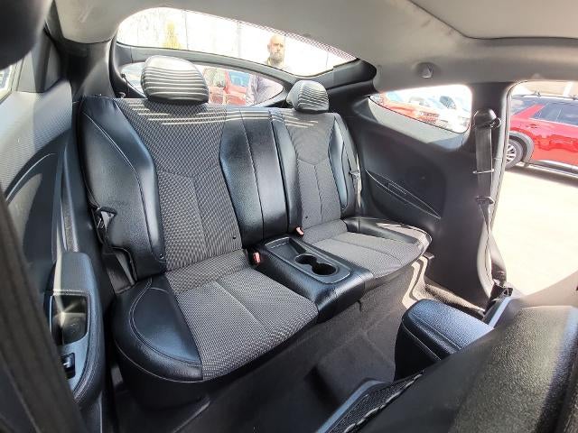 2014 Hyundai Veloster Base w/Black