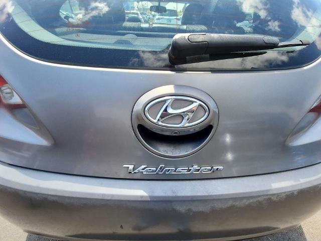 2014 Hyundai Veloster Base w/Black