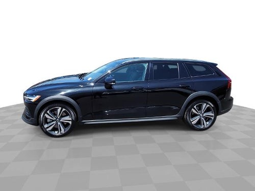 2025 Volvo V60 Cross Country Plus