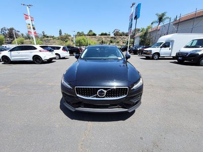 2025 Volvo V60 Cross Country Plus