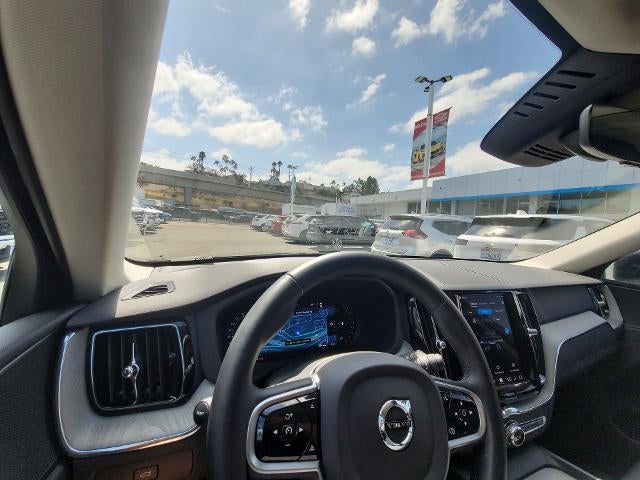 2025 Volvo XC60 Plus