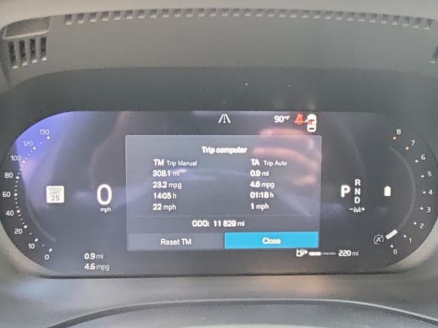 2025 Volvo XC60 Plus