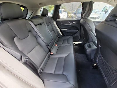 2025 Volvo XC60 Plus