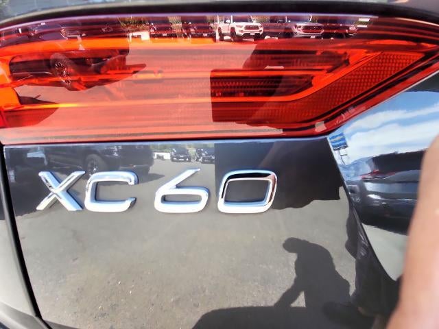2025 Volvo XC60 Plus