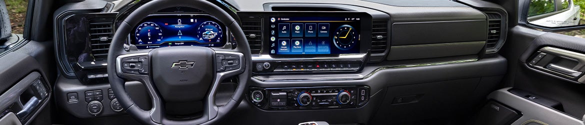 2023 Chevrolet Silverado ZR2 interior